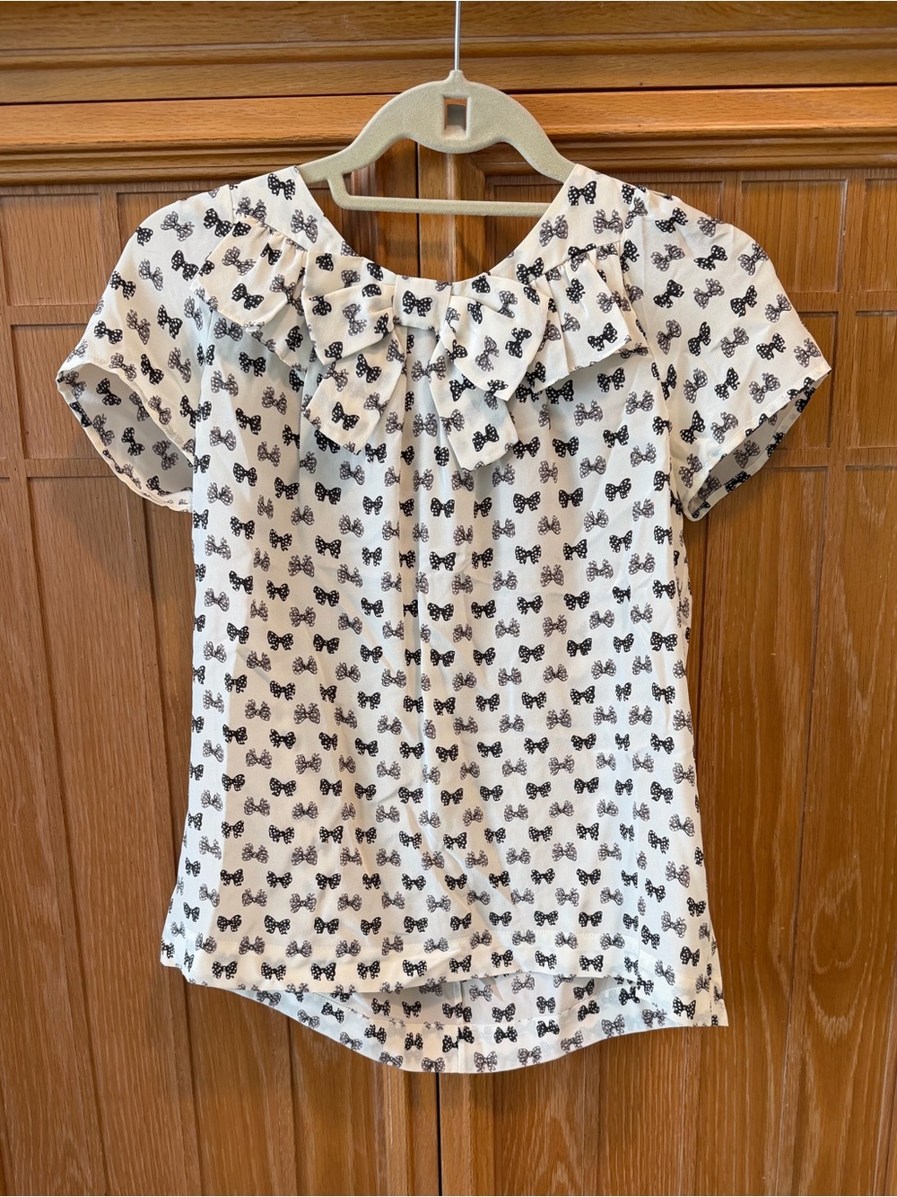 NEW! J. Crew Women's Cream Bow-Print Top Sz 2